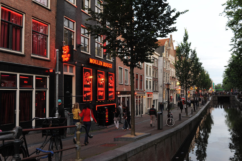 Mikkel Paige Photography | Travel | Europe | Amsterdam, Netherlands | Red Light District