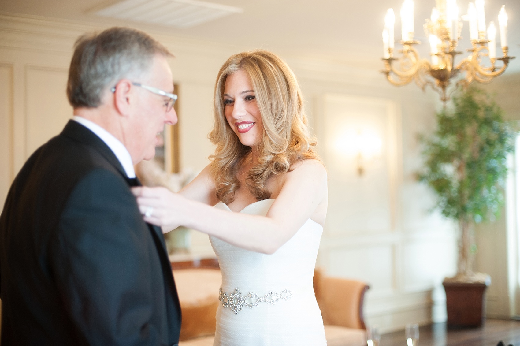 Father of the Bride moments. Images by Mikkel Paige Photographer. #fathersday #fatherofthebride