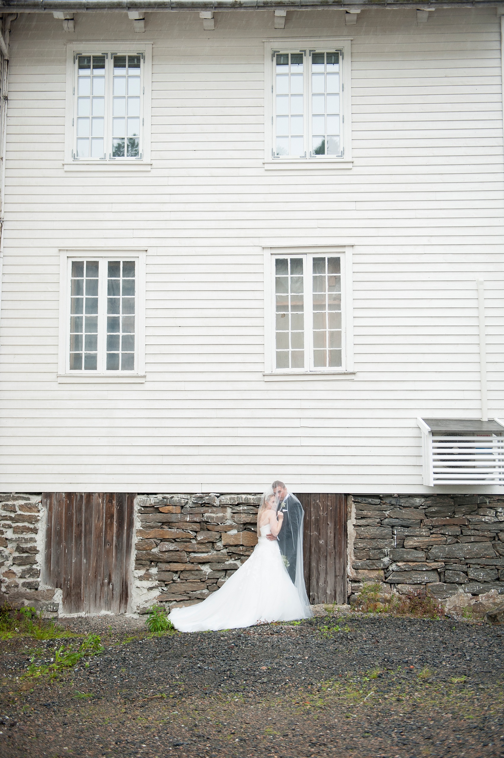 Bergen, Norway wedding photos by destination wedding photographer Mikkel Paige photography.