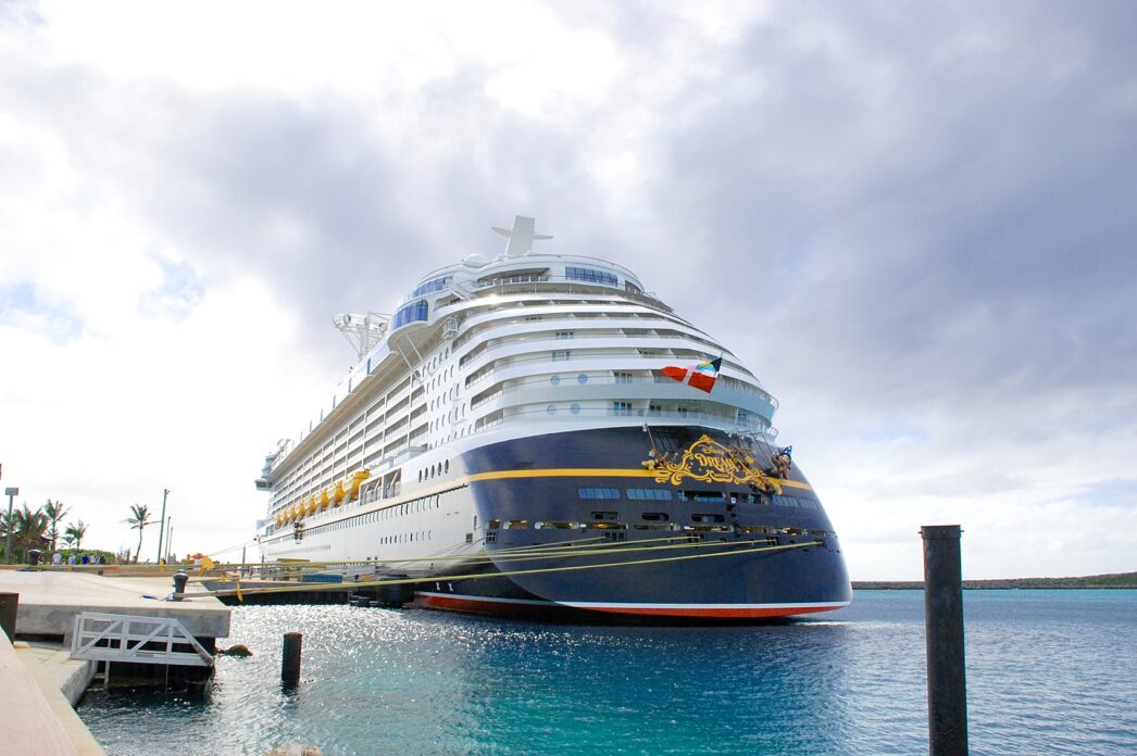 Disney Cruise Line, Disney Dream Wedding, Castaway Cay. DCL images by Mikkel Paige Photography. Shipped docked.