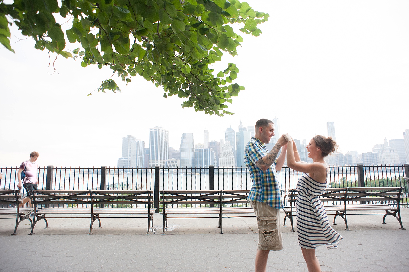 Brooklyn Heights Promenade, proposal photos. NYC Skyline, Brooklyn Bridge. Photos by Mikkel Paige Photography.