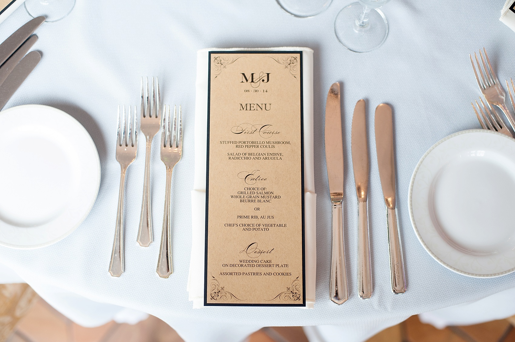 Perona Farms wedding photos with a kraft paper menu for a colorful summer celebration. Pictures by New Jersey photographer Mikkel Paige Photography.