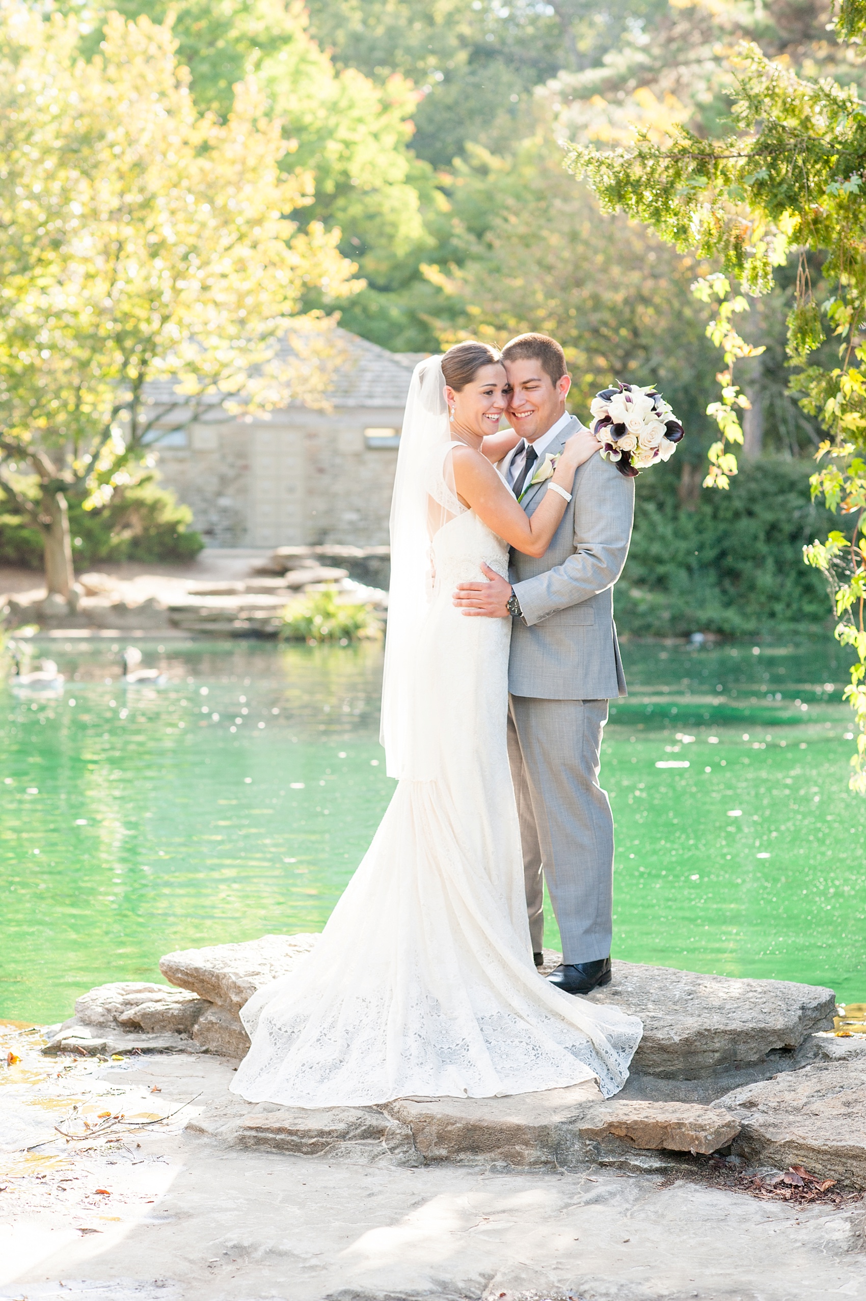 Portraits at Eden Park for downtown Cincinnati, Ohio wedding at The Center. Photos by Mikkel Paige Photography.