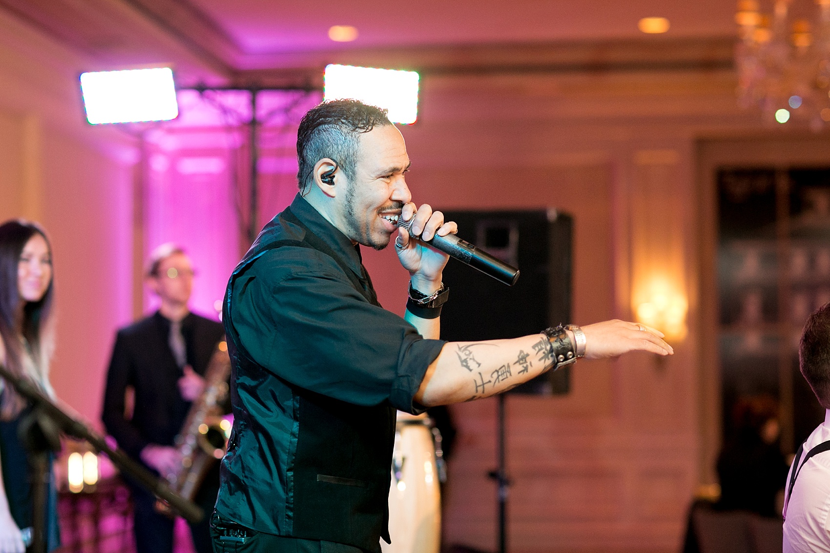 Washington, DC wedding photos by Mikkel Paige. A live band at the Ritz Carlton, Pentagon City.