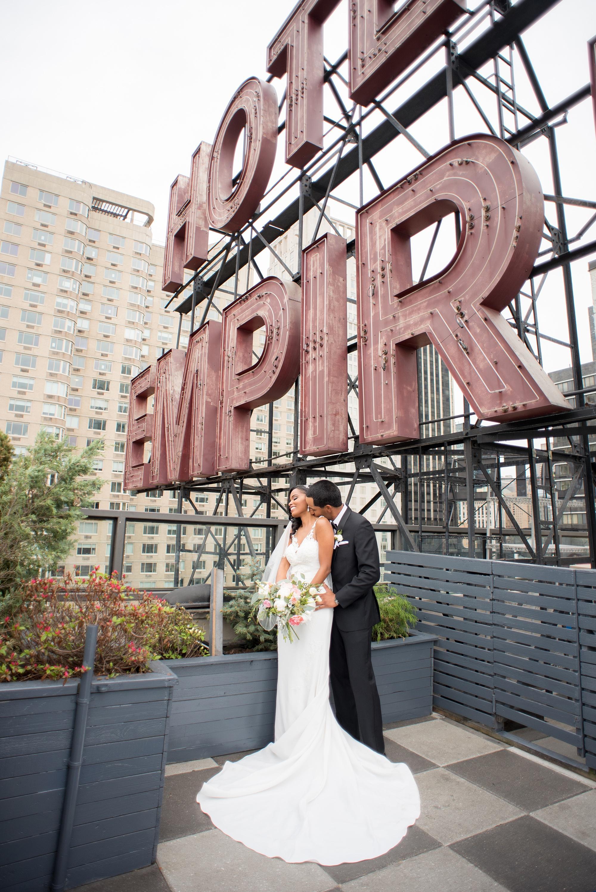 Lincoln Center Wedding Photos Empire Hotel Sneak K Kanny Wedding Party Photo By Mikkel Paige Photography Bride And Groom At Empire Hotel Rooftop Nyc