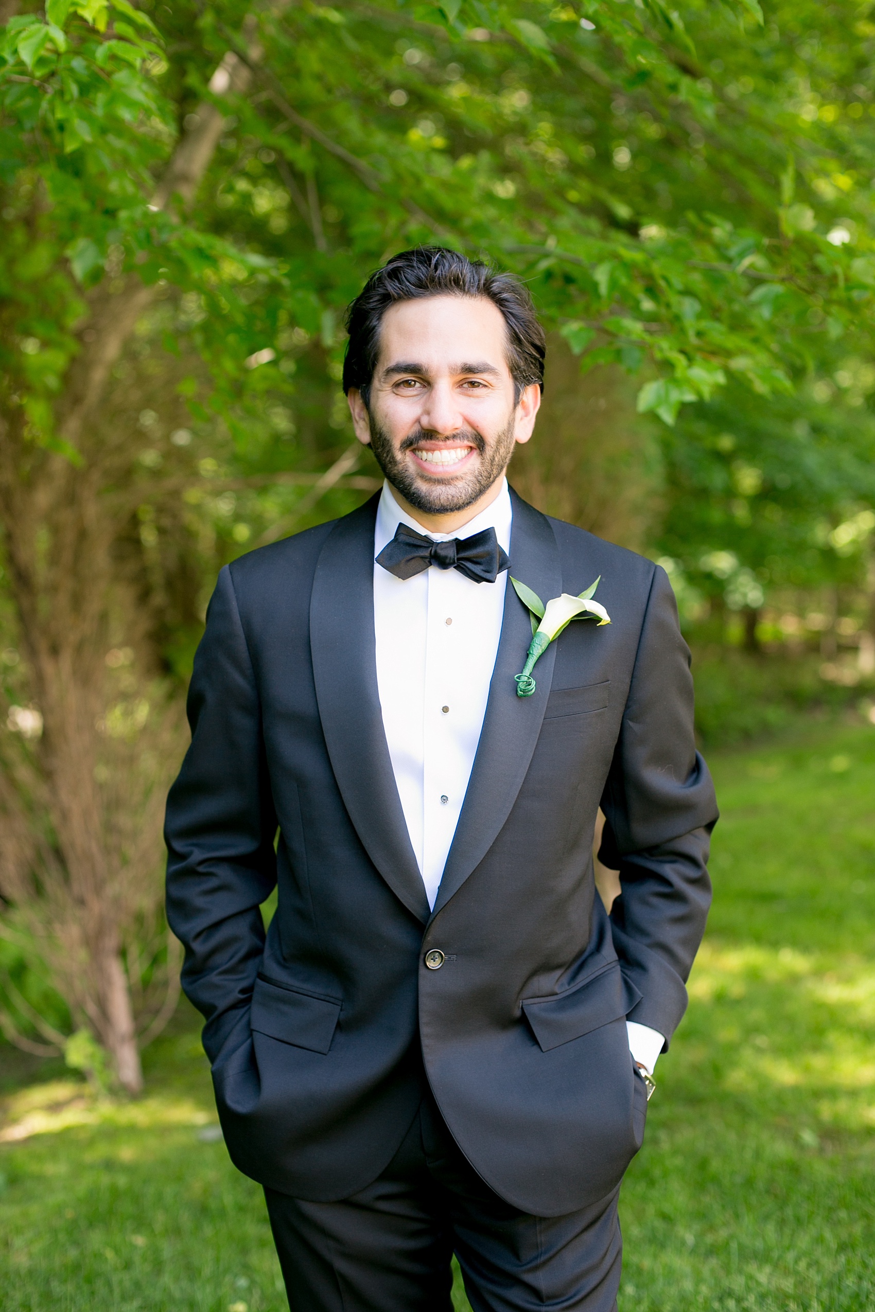 Mikkel Paige Photography photo of the groom awaiting his first look with his bride on their wedding day at Temple Emanu-El in Closter, NJ. 