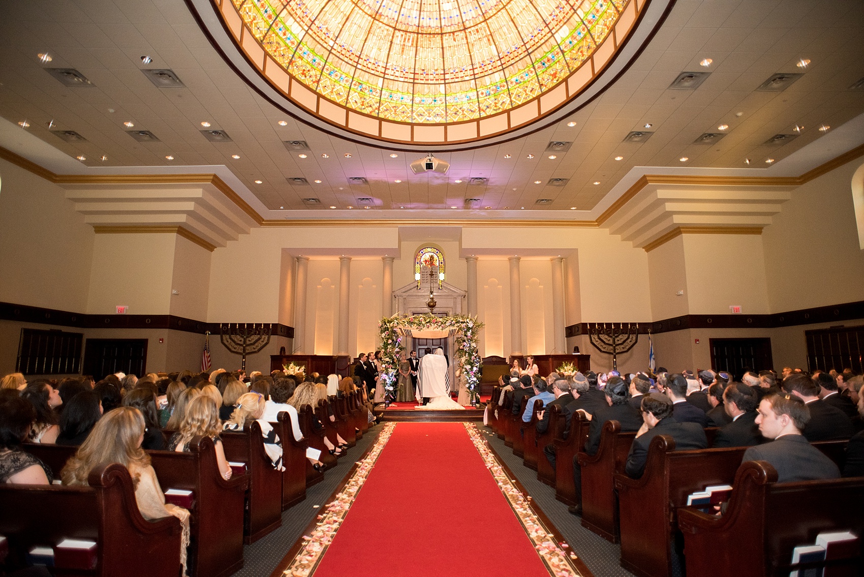 Mikkel Paige Photography photo of a synagogue wedding ceremony at Temple Emanu-El in Closter, NJ. 
