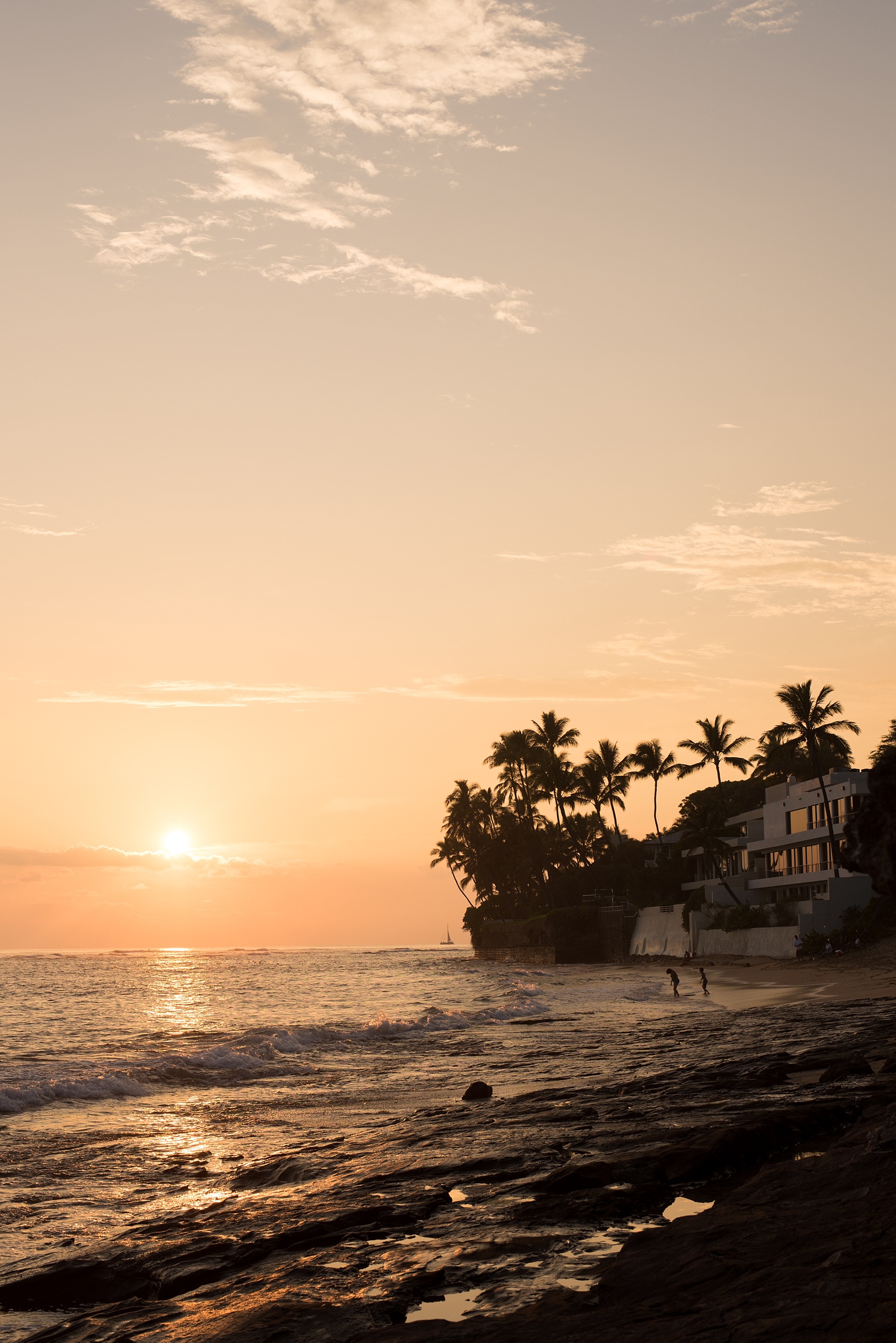 mikkelpaige-hawaii_beach_bride_photos_0015