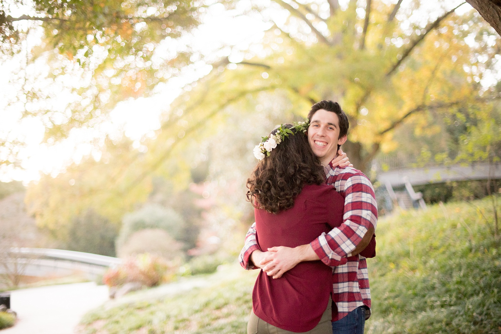 Mikkel Paige Photography photos of a fall downtown Raleigh engagement session at Pullen Park.