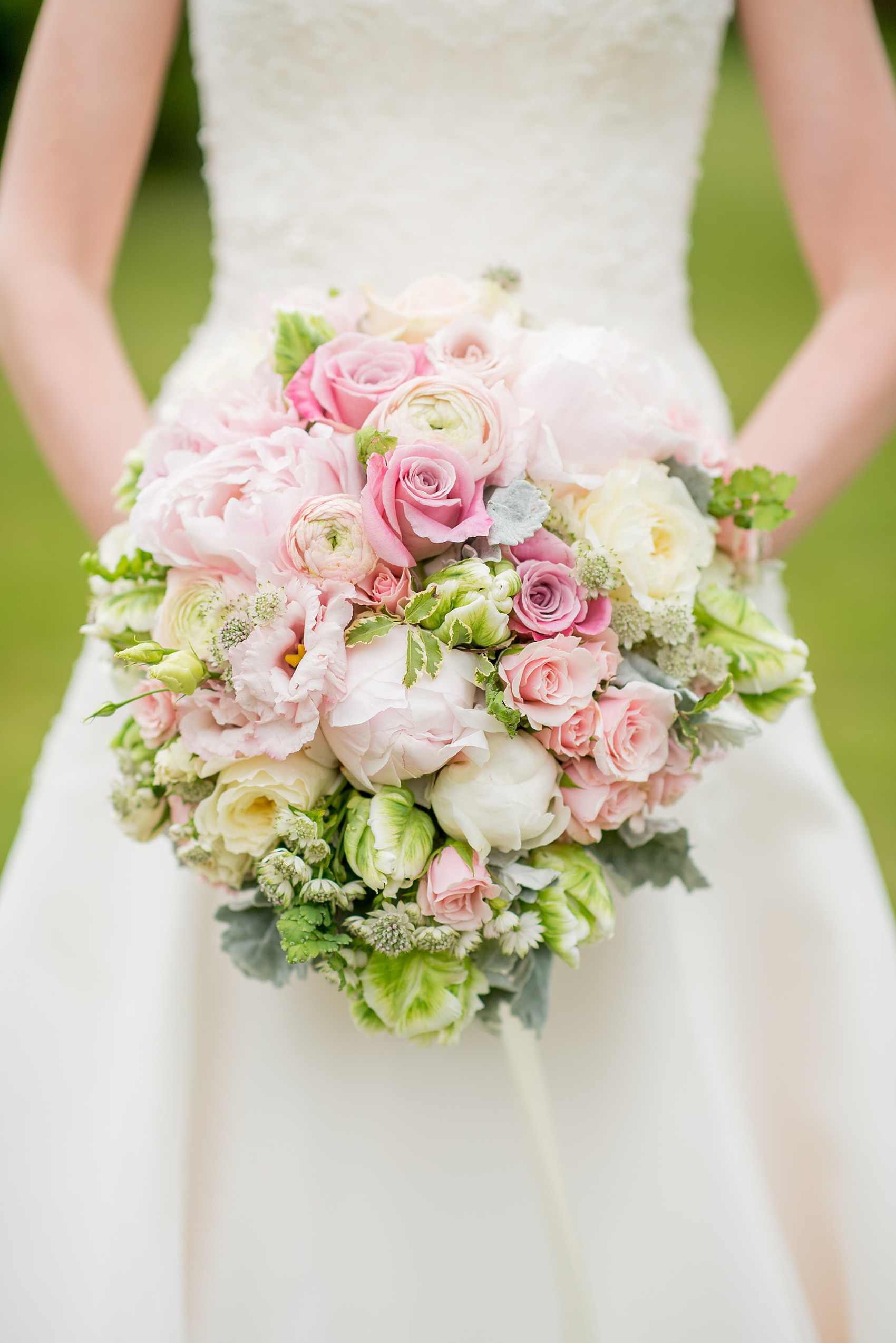 Waveny House wedding photos in Connecticut by Mikkel Paige Photography. Picture of the bride's pink and green May seasonal bouquet.