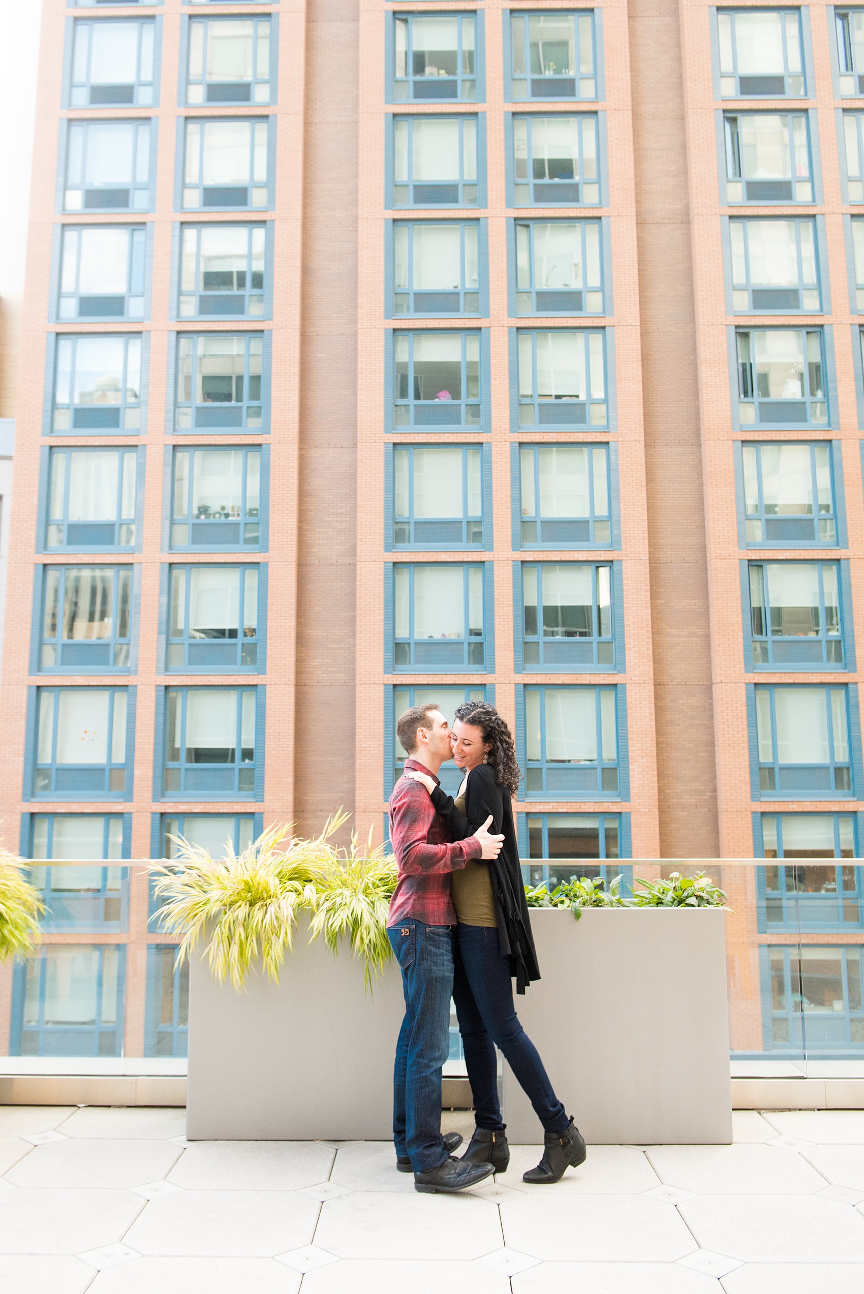 Mikkel Paige Photography engagement photos in lower manhattan near City Hall and the Brooklyn Bridge.