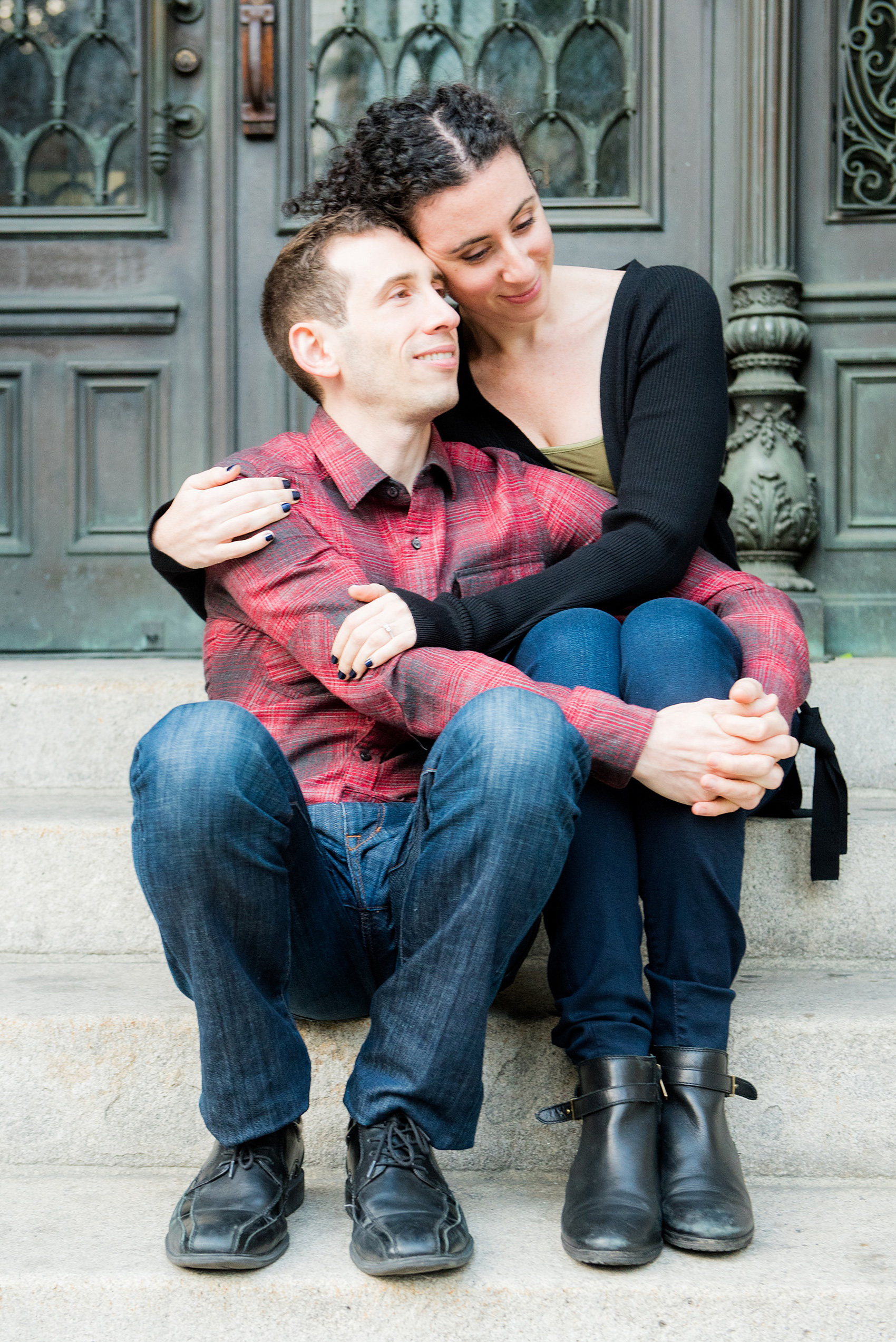 Mikkel Paige Photography fall engagement photos in lower manhattan near City Hall and the Brooklyn Bridge.