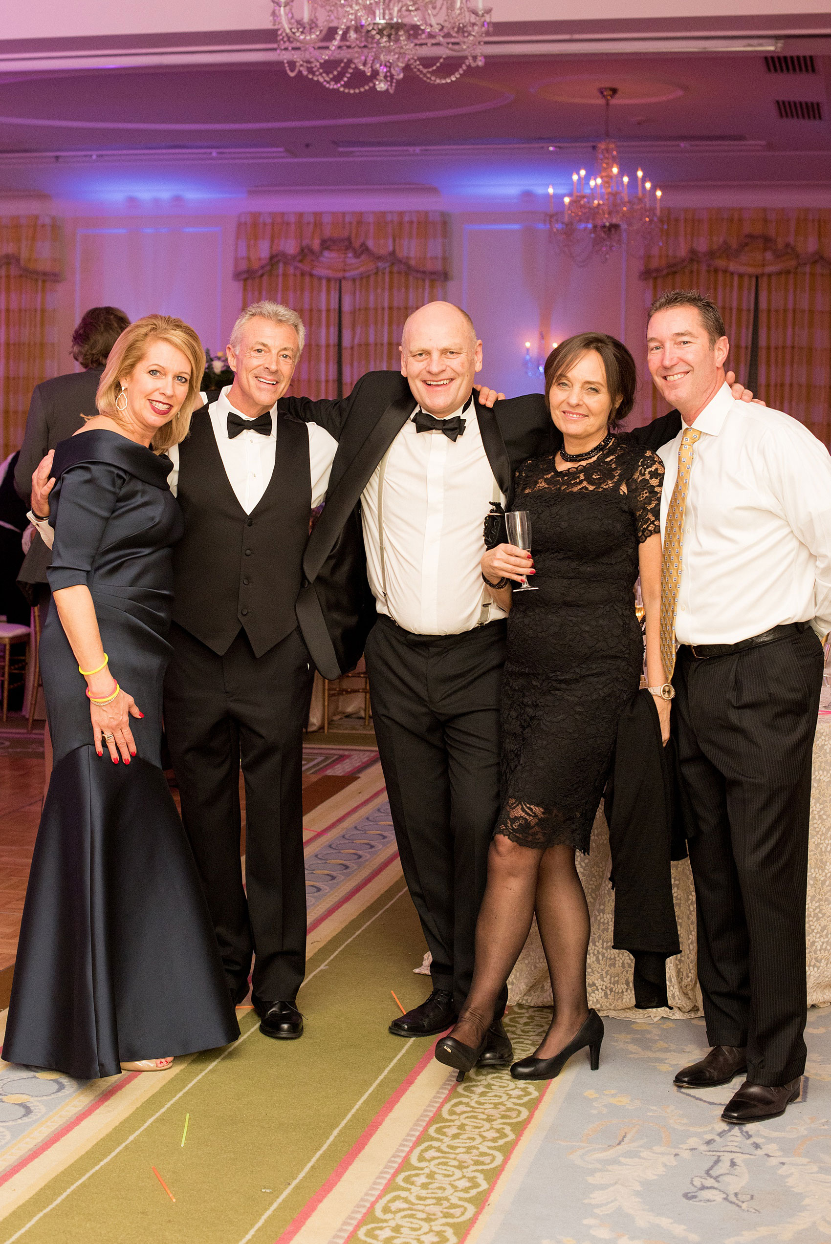 Beautiful wedding photos at The Carolina Inn at Chapel Hill, North Carolina by Mikkel Paige Photography. Picture of the bride's parents and friends at the reception. Click through to see the rest of this gorgeous winter wedding! #thecarolinainn #snowywedding