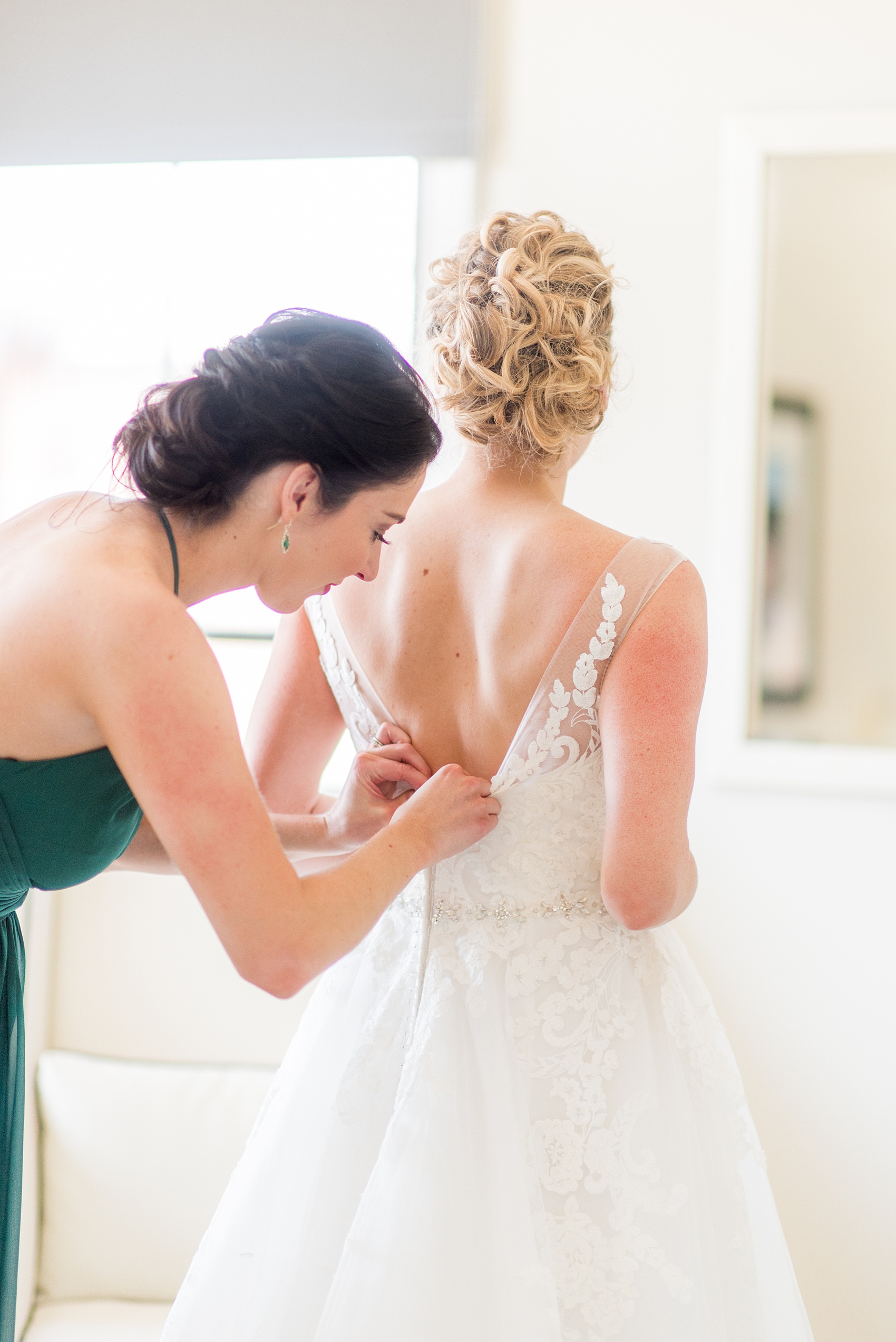 Saratoga Springs destination wedding photos by Mikkel Paige Photography. The bride got ready at the Pavilion Grand hotel and wore a lace gown. The spring reception was held at Saratoga National Golf Club venue. #SaratogaSpringsNY #SaratogaSprings #mikkelpaige #NYwedding #destinationwedding 