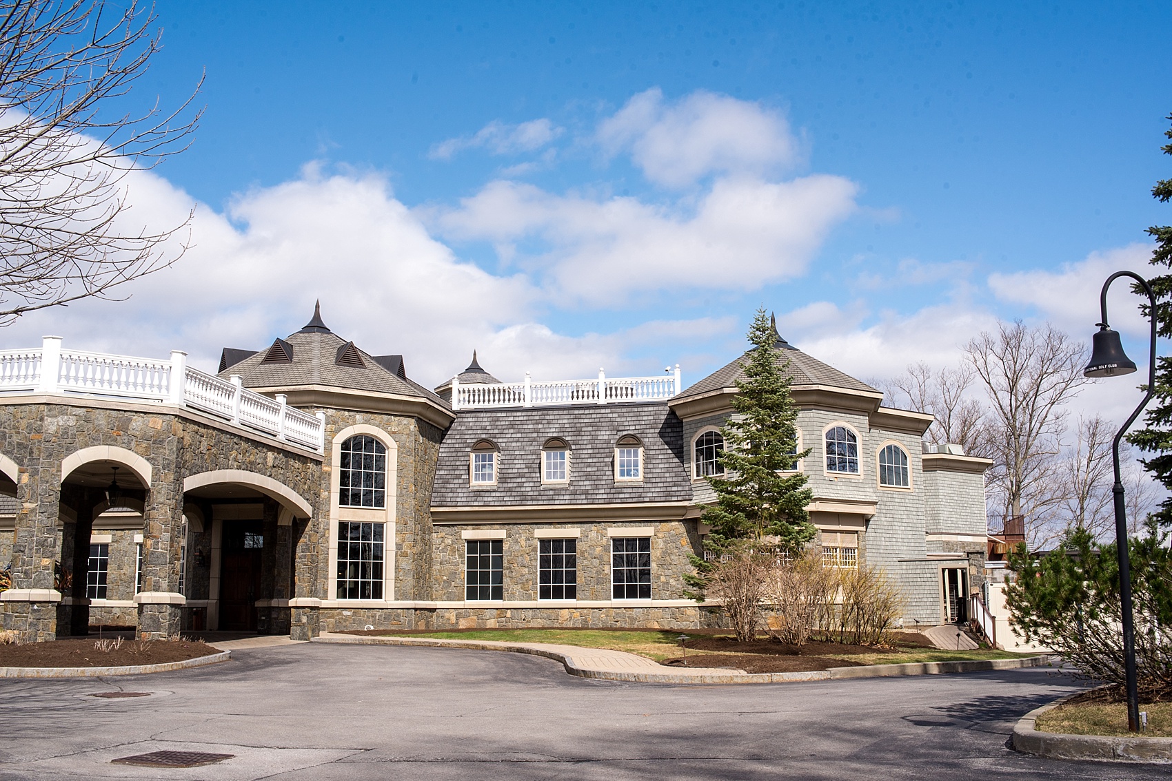 Saratoga Springs destination wedding photos by Mikkel Paige Photography. The spring event was held at Saratoga National Golf Club venue. #SaratogaSpringsNY #SaratogaSprings #mikkelpaige #NYwedding #destinationwedding #saratogaweddingvenue #golfcoursewedding