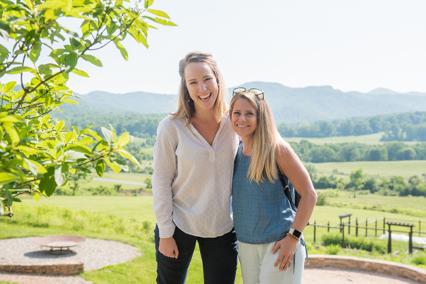 Pippin Hill wedding photos by Mikkel Paige Photography in Charlottesville, Virginia. This chic venue is on a vineyard and has beautiful views of the Blue Ridge Mountains. They have an awesome outdoor patio and we enjoyed wine and a cheese board that was incredible! Click through to see more professional photography! #VirginiaWeddingVenues #PippinHill #VineyardWedding #CharlottesvilleVA #ratherbeinCville #vivalevent