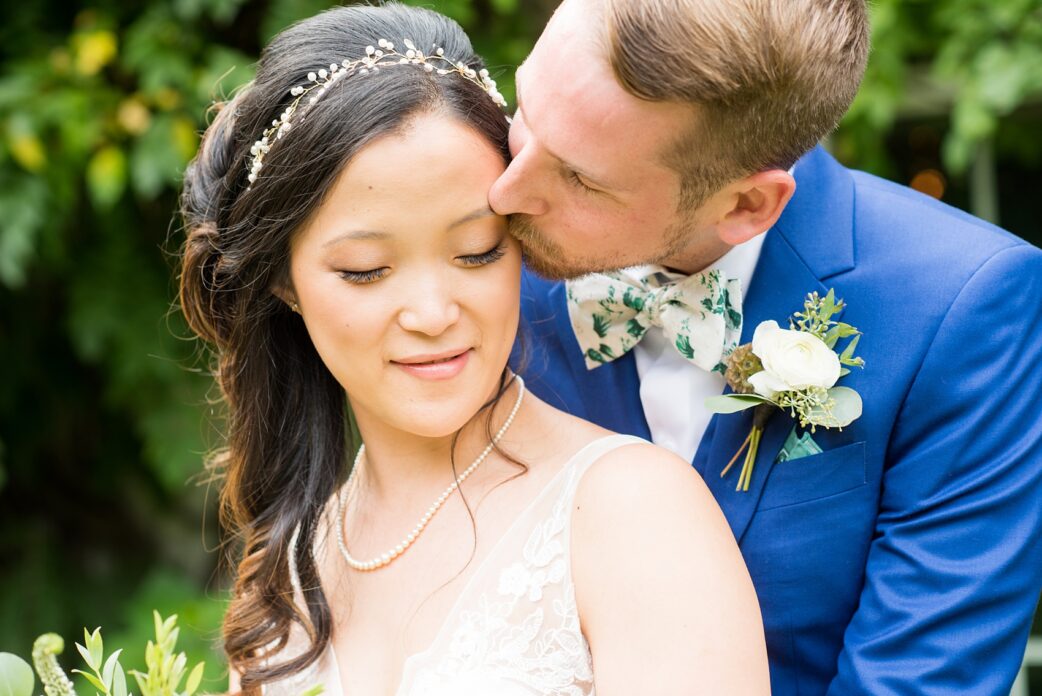 Wedding photos at Crabtree's Kittle House in Chappaqua, New York by Mikkel Paige Photography. This venue in Westchester county was the perfect place for a summer wedding. The groom wore a custom blue Indochino suit and the bride a tulle BHDLN gown. Click through for more awesome details from the day! #bluesuit #BHLDNgown #mikkelpaige #CrabtreesKittleHouse #WestchesterWeddingVenues #WestchesterWedding #summerwedding