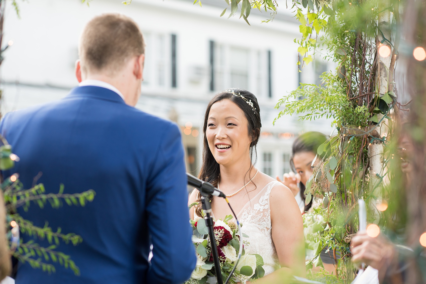 Wedding photos at Crabtree's Kittle House in Chappaqua, New York by Mikkel Paige Photography. This venue in Westchester county is a beautiful location for an outdoor summer wedding. Click through for more inspiration from their day! #mikkelpaige #CrabtreesKittleHouse #WestchesterWeddingVenues #WestchesterWedding #summerwedding #weddingceremony #outdoorceremony