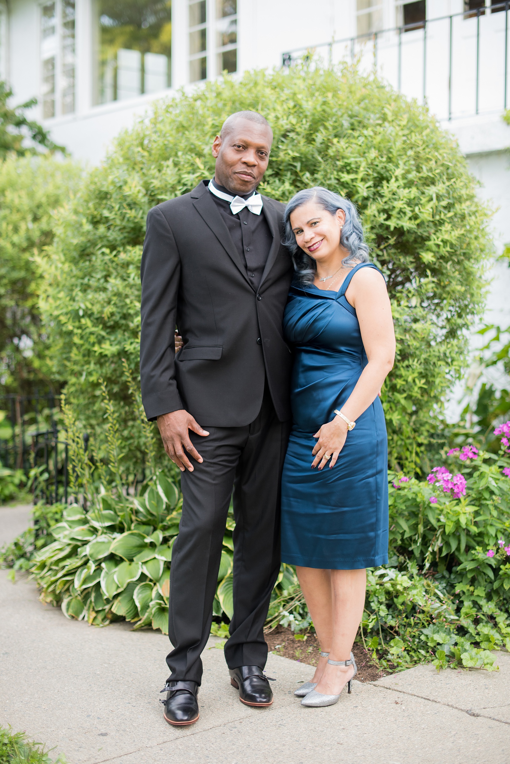 Wedding photos at Crabtree's Kittle House in Chappaqua, New York by Mikkel Paige Photography. The guests at this partially outdoor, summer wedding were dressed wonderfully in tuxedos and fun bow ties! Click through for more inspiration from this beautiful wedding day! #mikkelpaige #CrabtreesKittleHouse #WestchesterWeddingVenues #WestchesterWedding #summerwedding #weddingguests #welldressedguests 