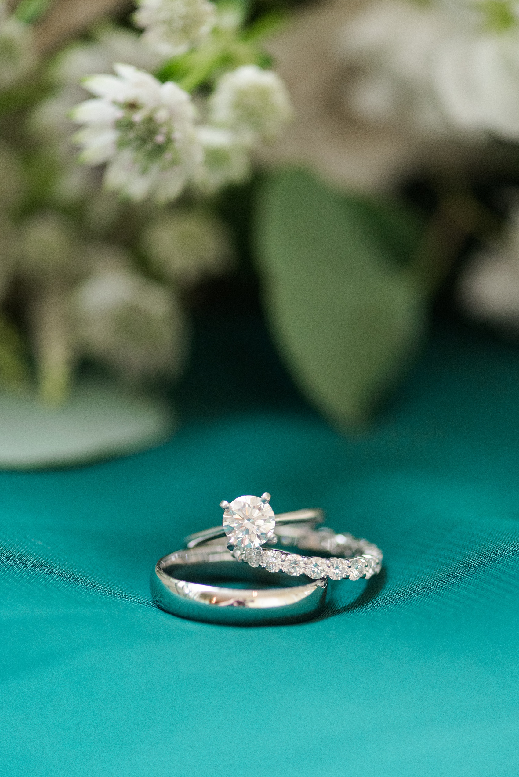 Beautiful wedding photos at The Carolina Inn at Chapel Hill, North Carolina by Mikkel Paige Photography. This venue has beautiful indoor and outdoor picture locations for ceremony, reception and bride and groom images. Click through to the post for more beautiful details like these white gold and diamond rings! #thecarolinainn #chapelhillweddingphotos #chapelhillwedding #southernwedding #mikkelpaige #southernwedding #weddingbands #weddingrings