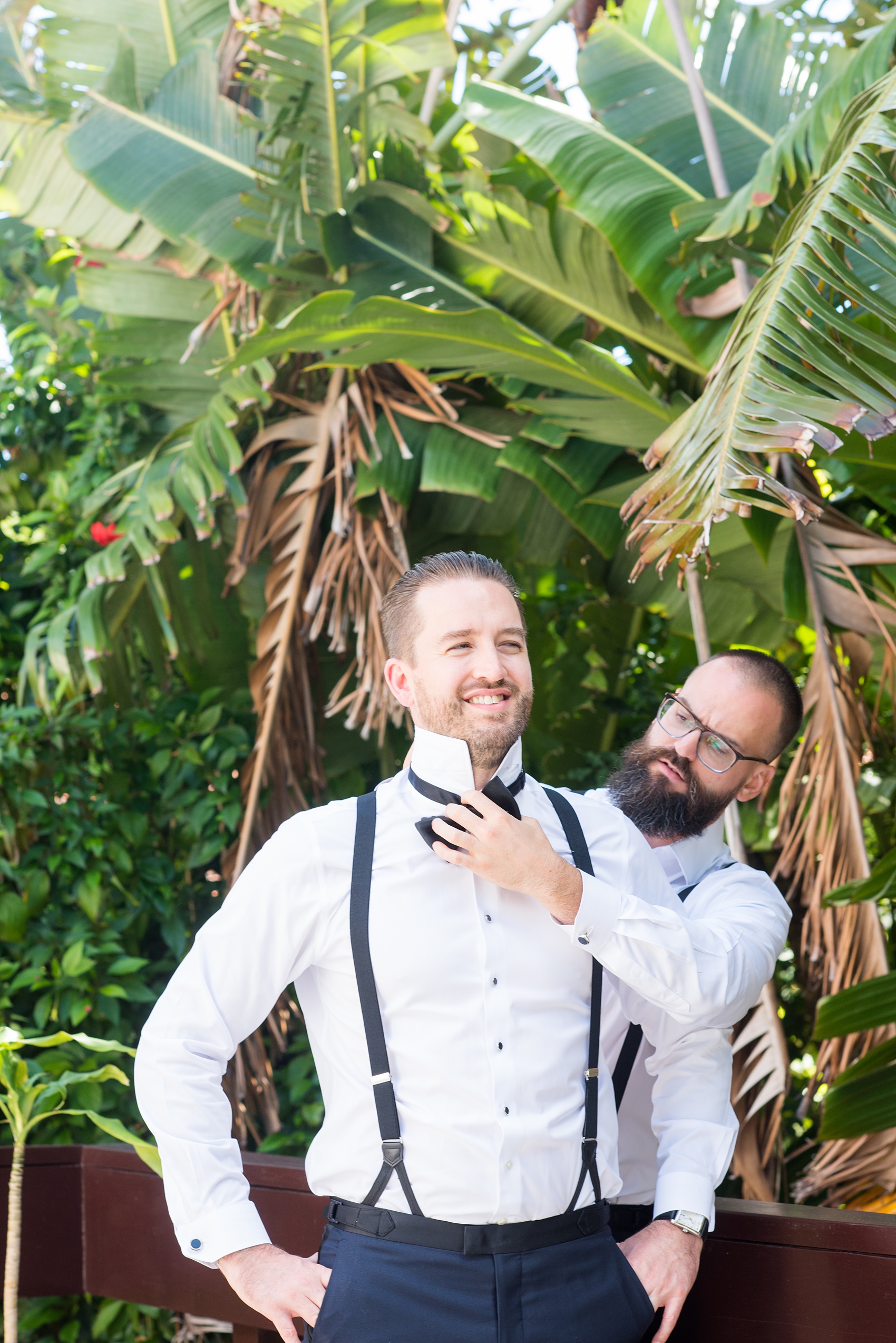 La Romana is an hour from Punta Cana and home to an incredible, all inclusive resort with beautiful Minitas beach and mountain view in the Dominican Republic. It’s a great location for a destination wedding, which these pictures of the groomsmen getting ready with the groom, by Mikkel Paige Photography, prove! Click through for more Casa de Campo wedding photography and ideas! Planning by @theeventeur. #GettingReady #destinationwedding #mikkelpaige #groomsmen #groom