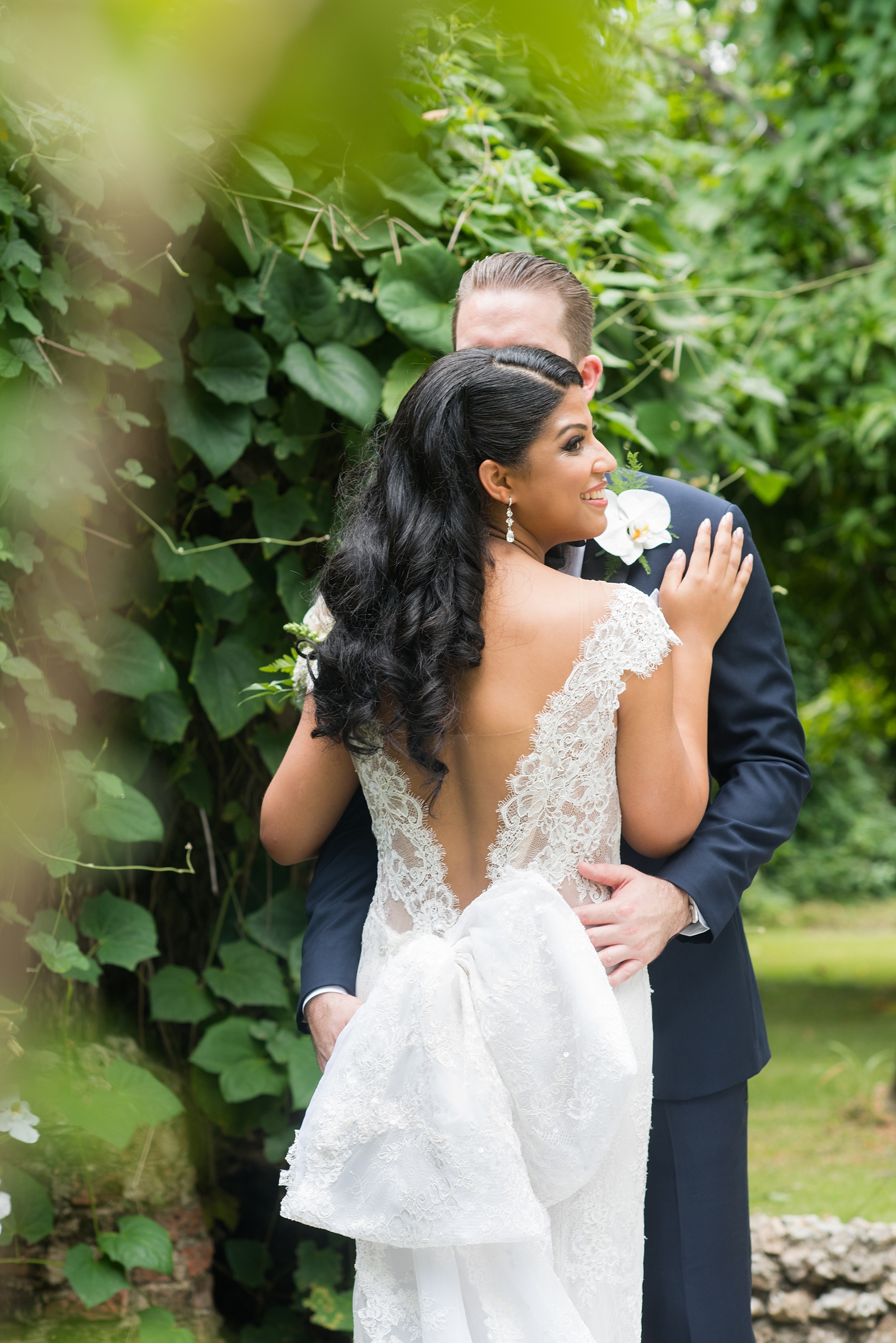 Planning a destination wedding? La Romana is 1 hour from Punta Cana and home to an incredible, all inclusive resort with a beautiful beach and mountains view in the Dominican Republic. It’s a great location, which these pictures of the bride and groom by Mikkel Paige Photography prove again and again! It also doubles as a vacation and honeymoon spot. Click through for more Casa de Campo wedding photography and ideas! Coordination by @theeventeur #mikkelpaige #brideandgroom #destinationwedding