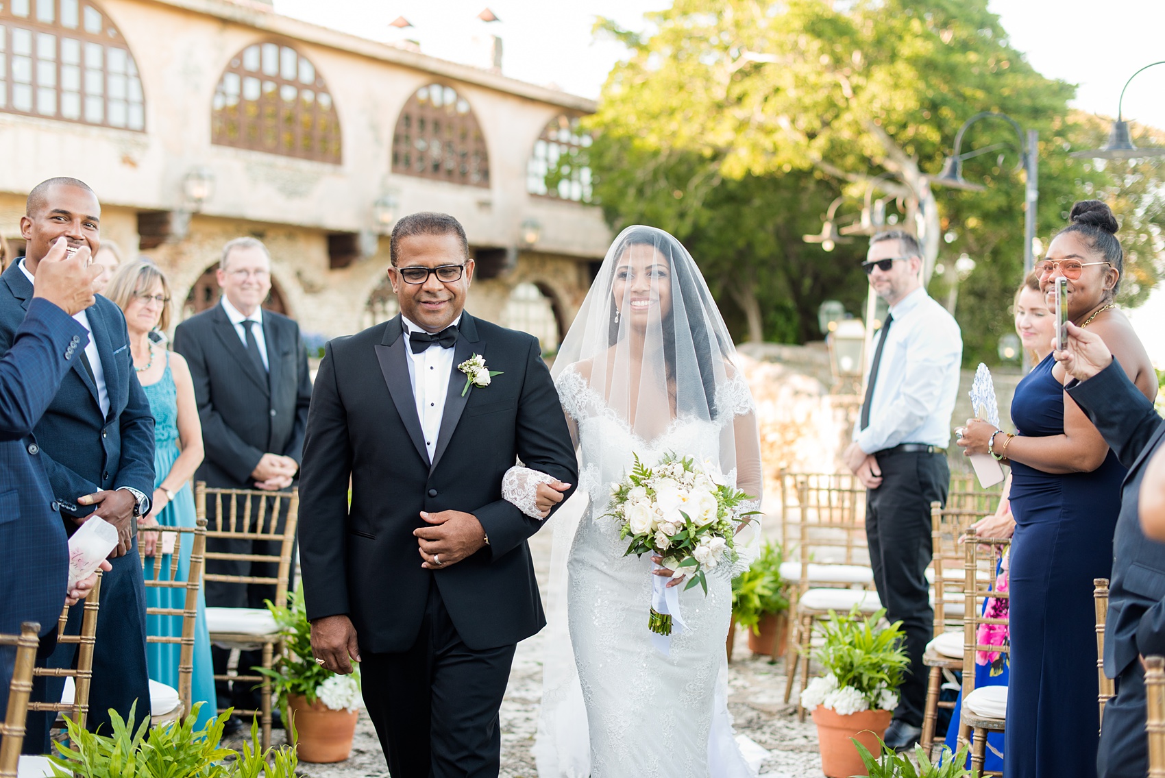 La Romana is an hour from Punta Cana and home to an incredible, all inclusive resort with beautiful Minitas beach and mountain view in the Dominican Republic. It’s a great location for a destination wedding, which these pictures of the outdoor ceremony, by Mikkel Paige Photography, prove. Click through for more Casa de Campo wedding photography and ideas! Planning by @theeventeur. #GettingReady #destinationwedding #mikkelpaige #outdoorceremony