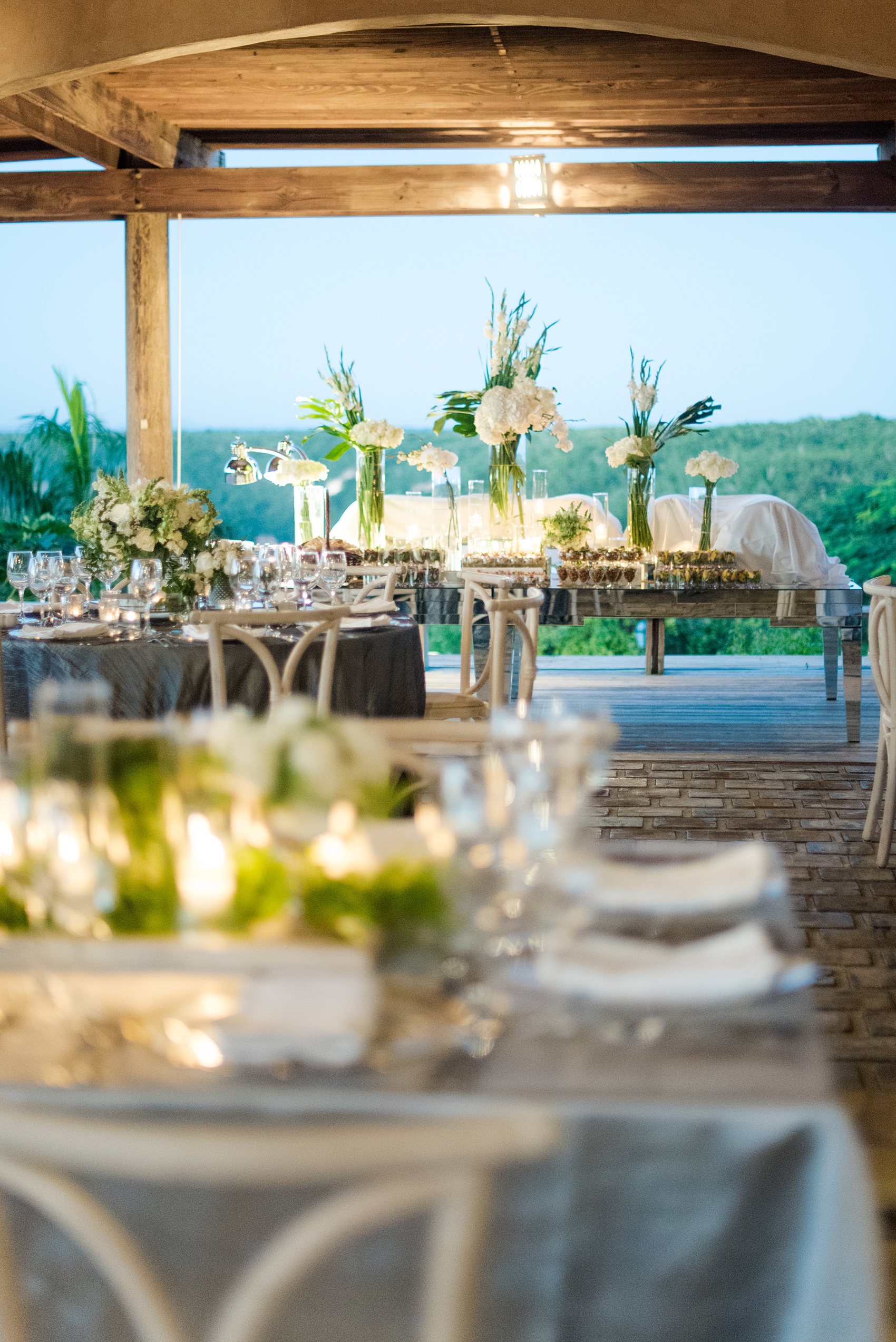 Casa de Campo in the Dominican Republic is a great location for a destination wedding. It’s in La Romana, an hour from Punta Cana, and is an all inclusive resort with Minitas beach and mountains view. It’s a beautiful venue, evidenced by these pictures by destination wedding photographer, Mikkel Paige Photography. Click through for more blue + white ceremony and reception ideas! Planning by @theeventeur. #mikkelpaige #bluewedding #dominicanrepublicwedidng #destinationweddingphotographer