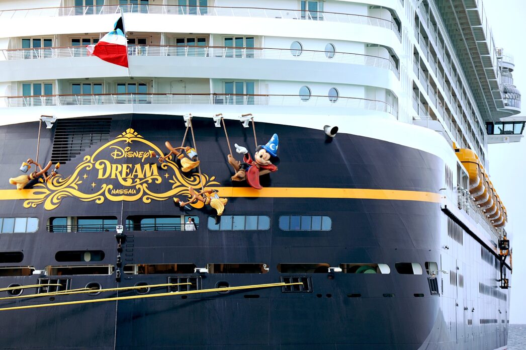 Information and ideas about bringing your own Disney Cruise Line wedding photographer for a DCL Dream, Fantasy, Magic or Wonder celebration. Mikkel Paige Photography explains the pros and cons of each. | Disney Wedding Ideas | #mikkelpaige #disneycruiseline #disneybride #disneyweddingideas #DisneyWeddingPhotography #DisneyWedding