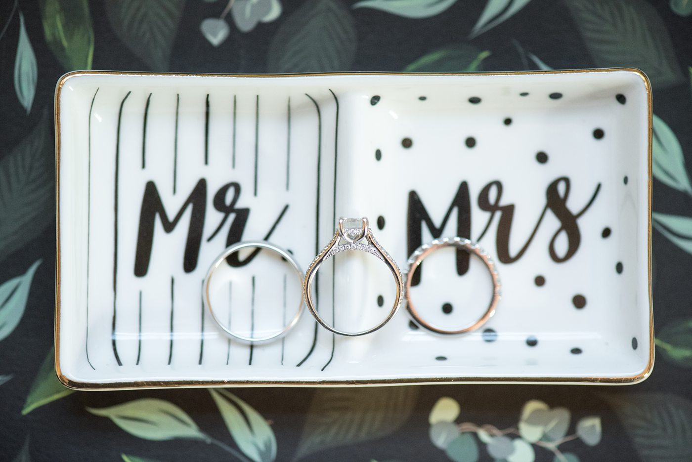 A wedding at Crabtree's Kittle House in Chappaqua, New York. Detail photos of the white gold rings by Mikkel Paige Photography. This venue in Westchester County is near the Hudson Valley and NYC. #mikkelpaige #hudsonvalleyweddings #crabtreeskittlehouse #fallwedding #westchestervenues #detailphotos #weddingday #ringshots #ringphotos #weddingrings