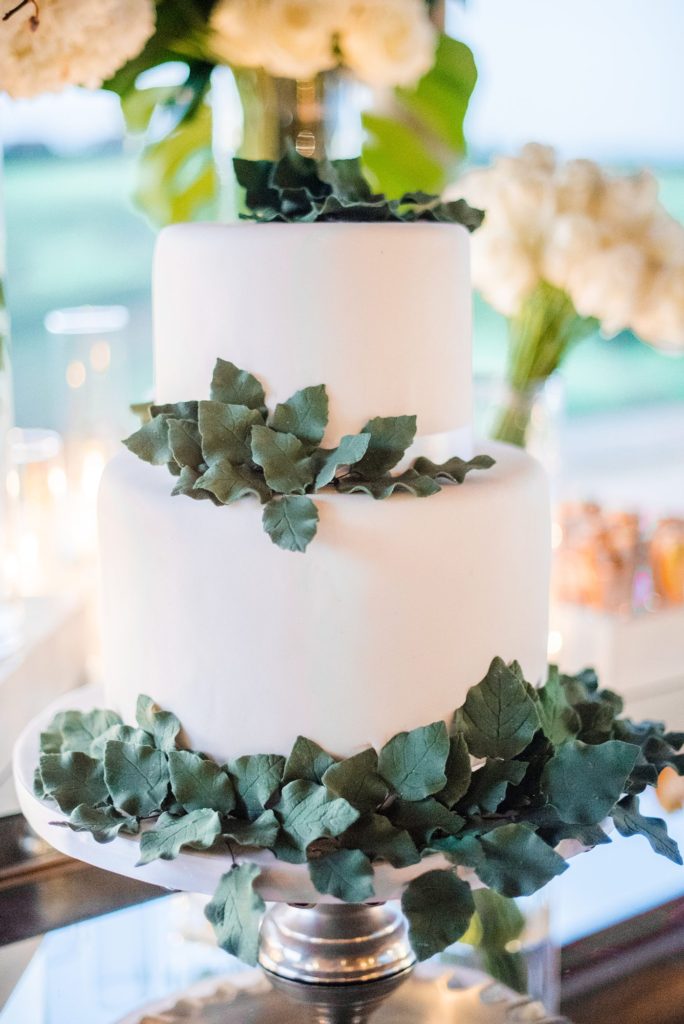 Casa de Campo wedding photos in the Dominican Republic with outdoor ceremony. Pictures of the cake by Mikkel Paige Photography.