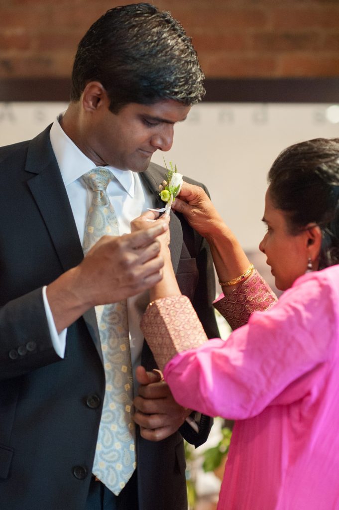 A fall boutonniere for the groom for a small Brooklyn wedding in NYC during fall with photos by Mikkel Paige Photography.