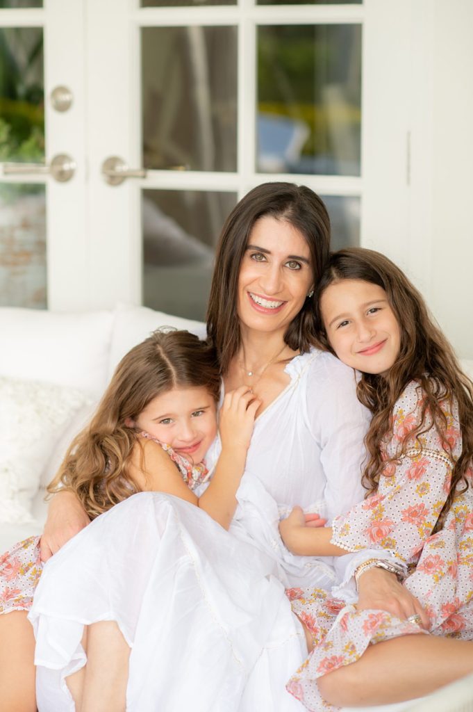 Family photos on a golf course in Jupiter, in South Florida, by Mikkel Paige Photography.