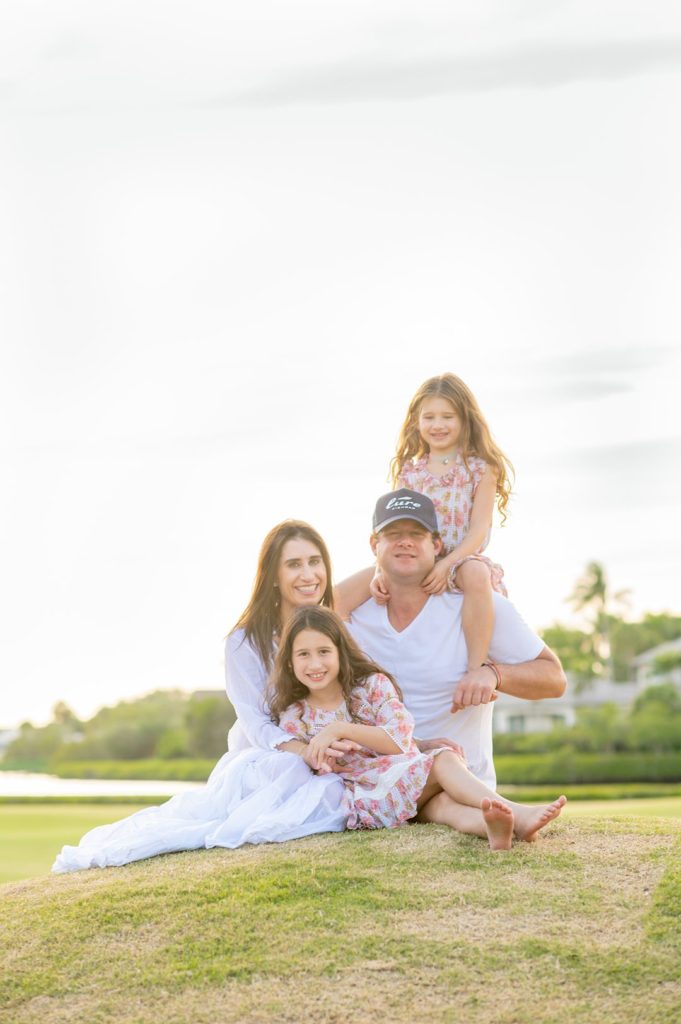 Family photos on a golf course in Jupiter, in South Florida, by Mikkel Paige Photography.