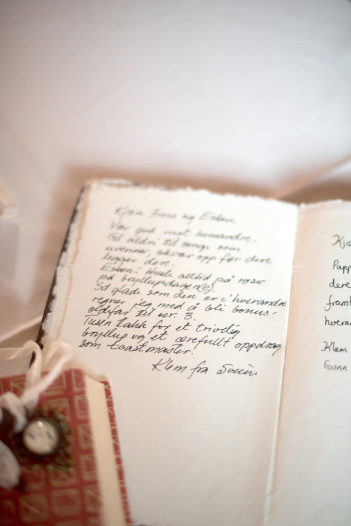 Norway Destination wedding photos by Mikkel Paige Photography in the Arctic Circle.