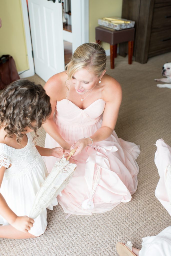 Saratoga Springs wedding photos by Mikkel Paige Photography for an upstate New York, lake front wedding.